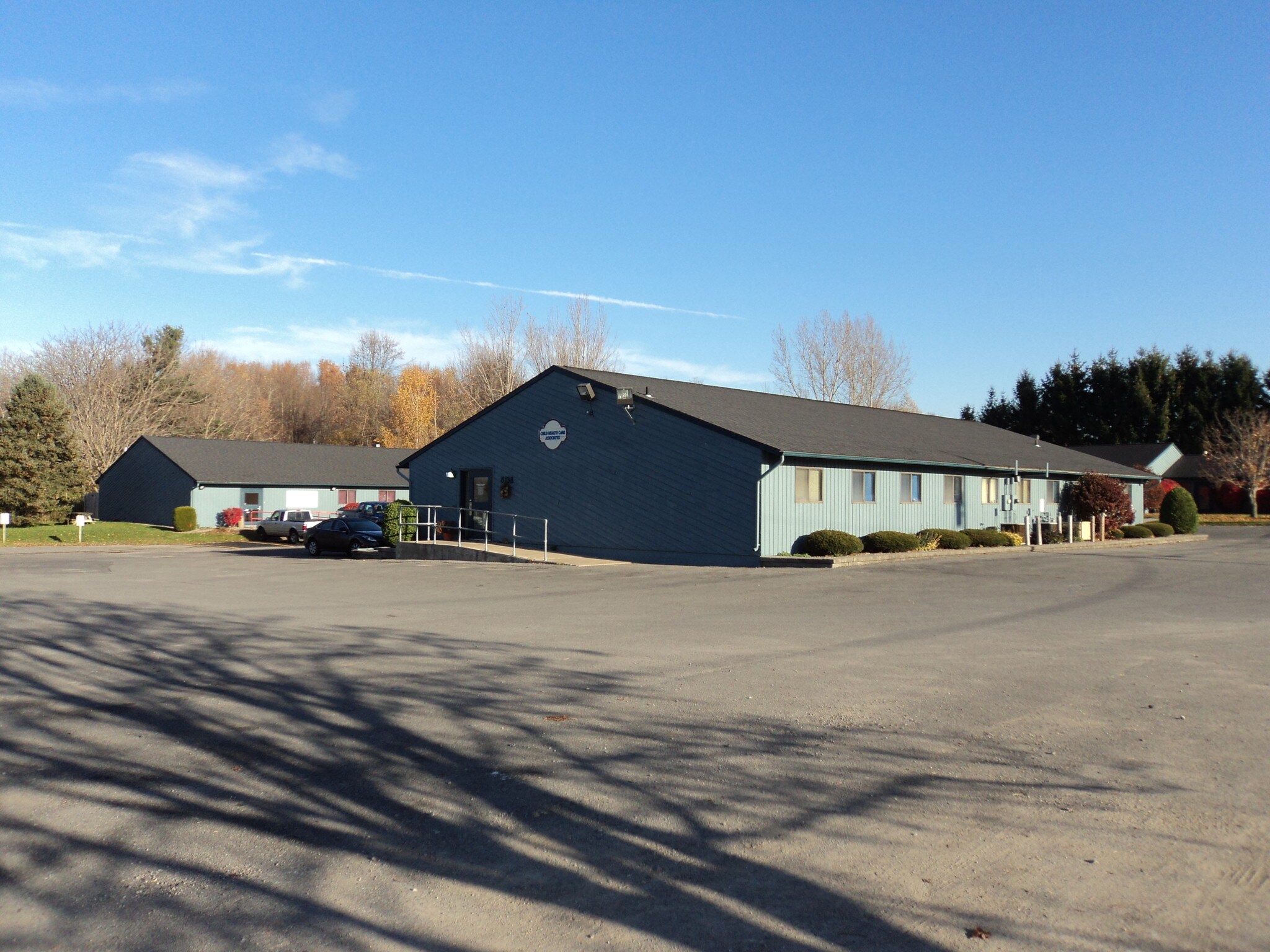 8132-8138 Oswego Rd, Bayberry, NY à louer Photo de l’immeuble– Image 1 sur 3