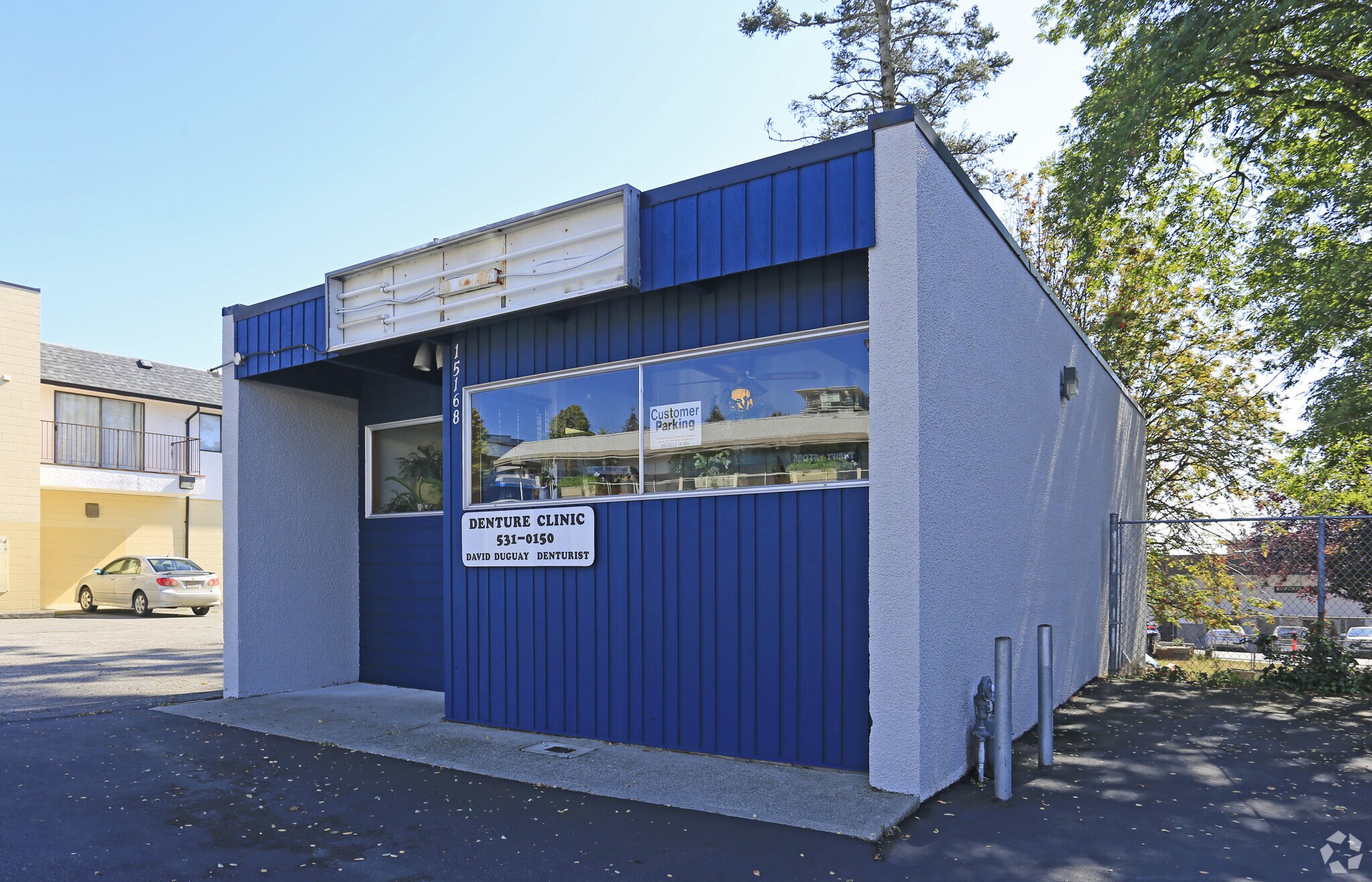 15168 Roper Av, White Rock, BC à vendre Photo principale– Image 1 sur 3