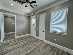 12410 Spring Cypress Rd, Tomball, TX à louer Photo intérieure– Image 2 sur 13