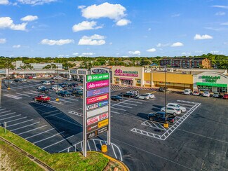 Plus de détails pour 5100-5198 Avenue H, Rosenberg, TX - Local commercial à louer