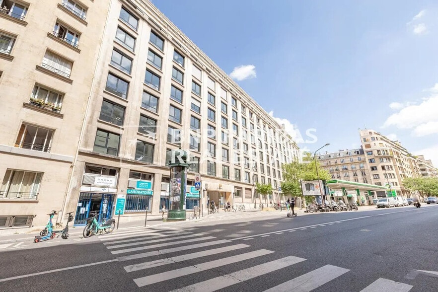 8 Rue Bellini, Paris à louer - Photo de l’immeuble – Image 1 sur 19