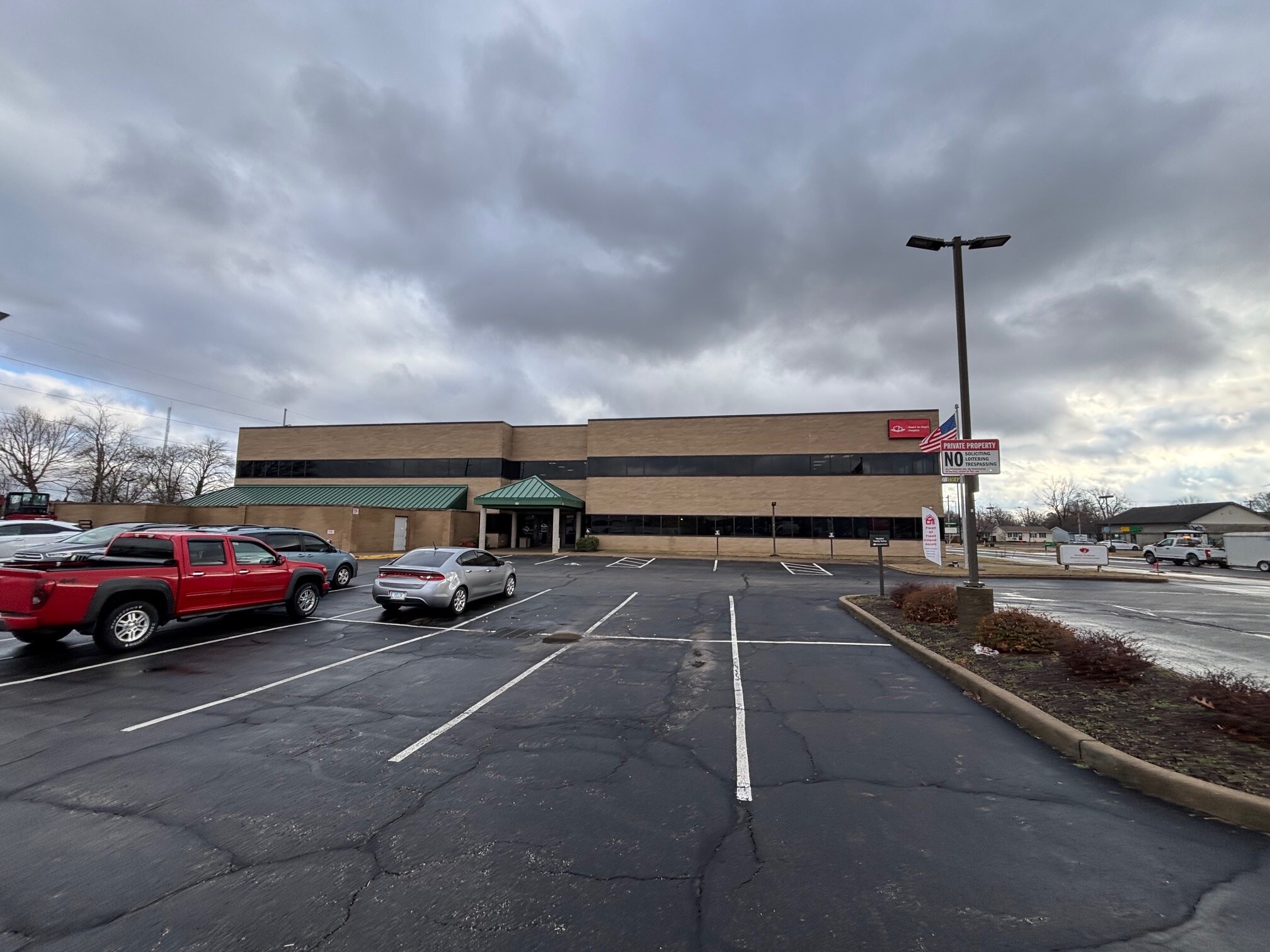 610 E Walnut St, Evansville, IN à louer Photo principale– Image 1 sur 14