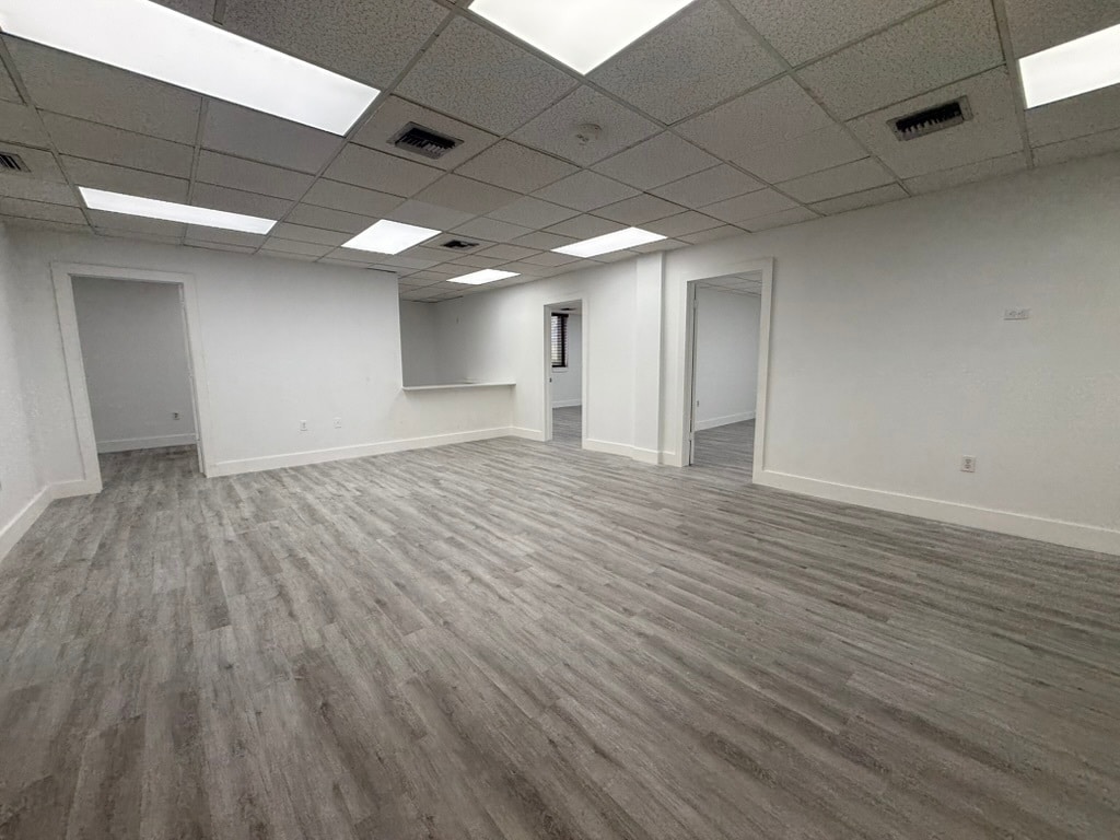 7506-7560 NW 70th St, Miami, FL à louer Photo intérieure– Image 1 sur 21