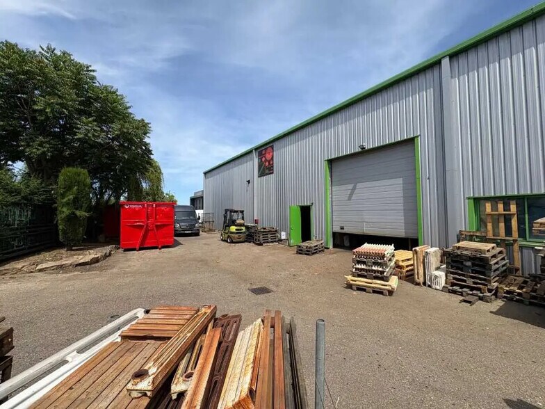 Industriel/Logistique dans MARCILLY-D'AZERGUES à louer - Photo de l’immeuble – Image 3 sur 13