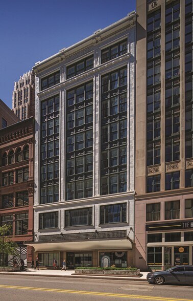 1225 Woodward Ave, Detroit, MI à louer - Photo de l’immeuble – Image 1 sur 5
