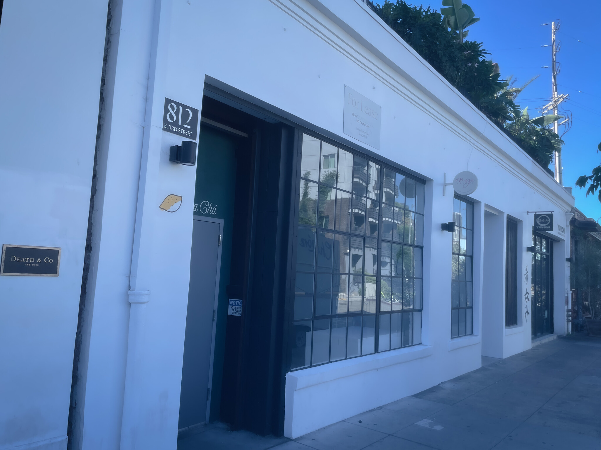 806 E 3rd St, Los Angeles, CA à louer Photo de l’immeuble– Image 1 sur 5