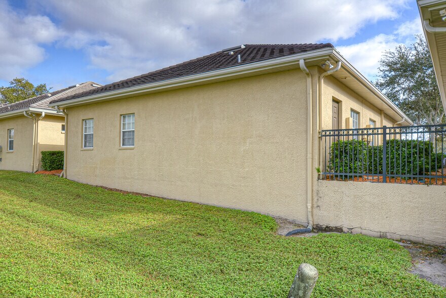 14428 Bruce B Downs Blvd, Tampa, FL à vendre - Photo de l’immeuble – Image 3 sur 20
