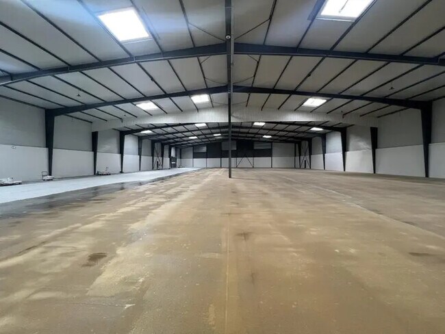 Plus de détails pour 6 Avenue Armand Esders, Le Blanc-Mesnil - Industriel/Logistique à louer