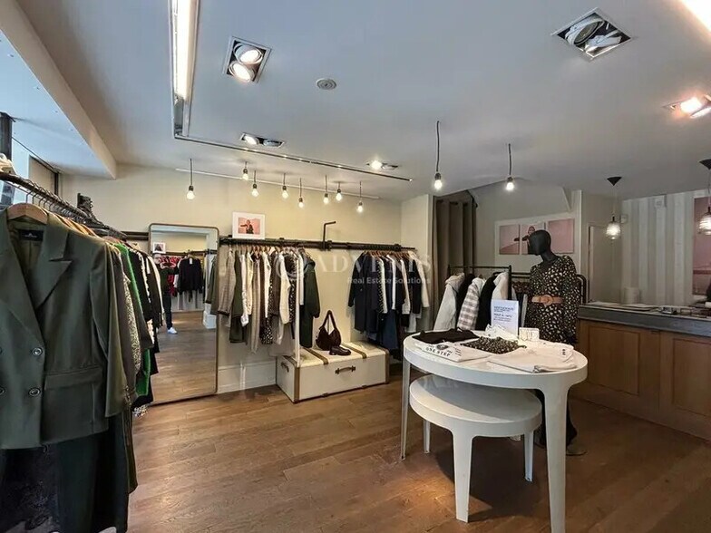 Local commercial dans Orléans à louer - Photo de l’immeuble – Image 3 sur 8