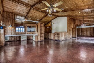 Plus de détails pour 1630 Highway 290 W, Brenham, TX - Local d'activités à louer
