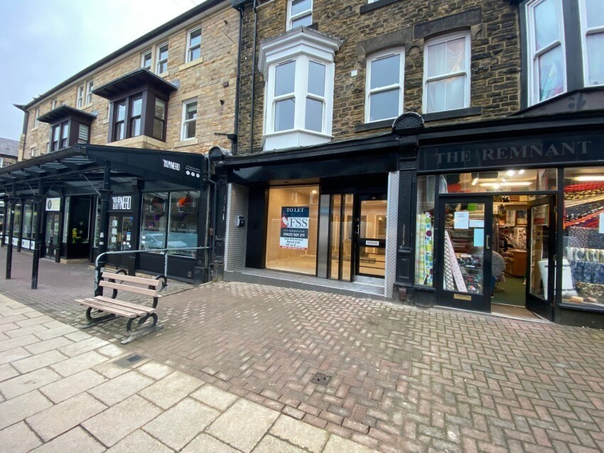 28 Commercial St, Harrogate à louer Photo principale– Image 1 sur 3