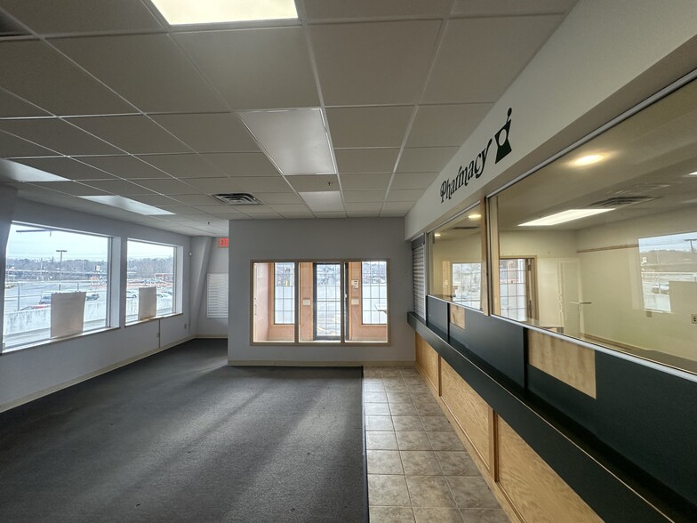 35 Bridge St, Gardiner, ME à louer - Photo intérieure – Image 3 sur 11