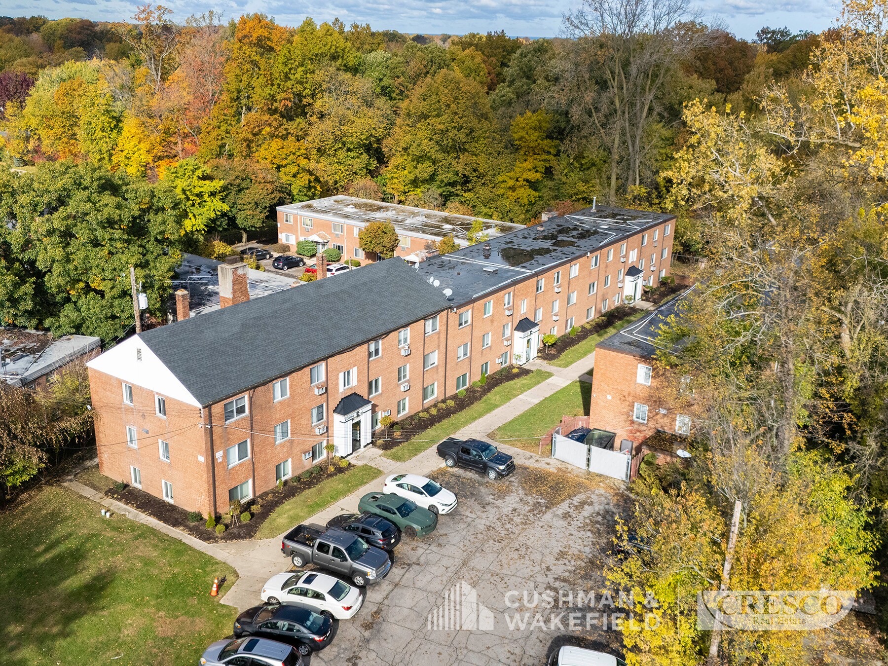 20580 Lorain Rd, Fairview Park, OH à vendre Photo principale– Image 1 sur 30