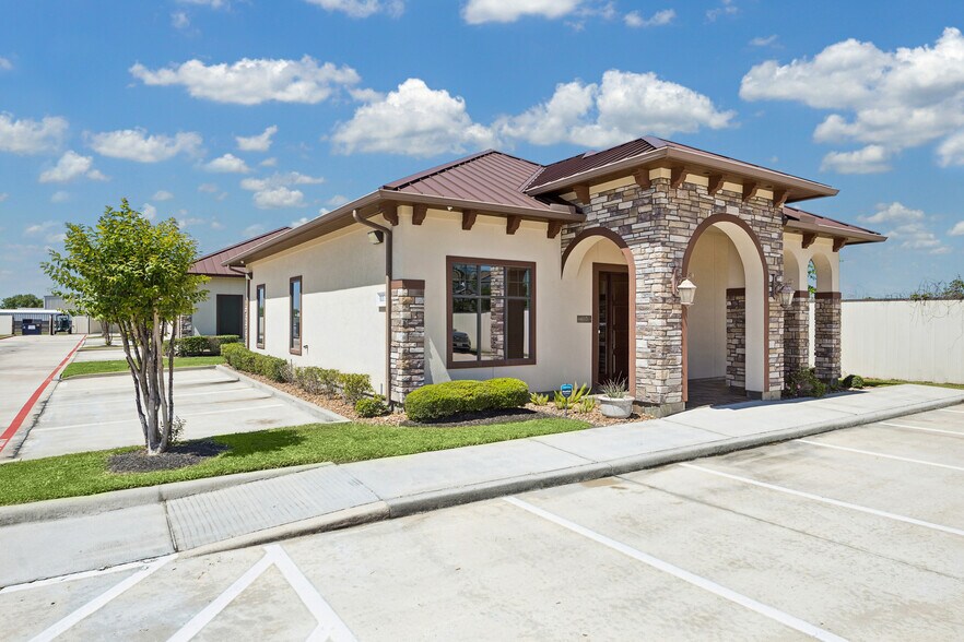 12807 Haynes Rd, Houston, TX à vendre - Photo de l’immeuble – Image 3 sur 20