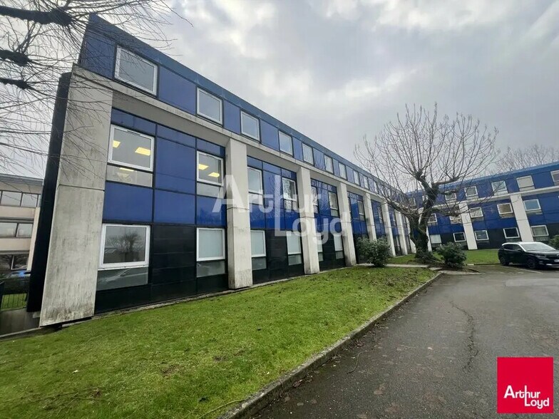 Bureau dans Rennes à louer - Photo principale – Image 1 sur 5