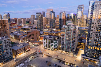 540 12th Ave SW, Calgary, AB - VUE AÉRIENNE  vue de carte - Image1