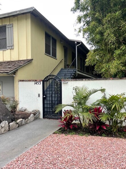 1453 S Westgate Ave, Los Angeles, CA à vendre - Photo de l’immeuble – Image 3 sur 64
