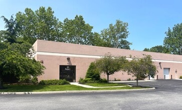 30 Three Tun Rd, Frazer, PA à louer Photo de l’immeuble– Image 1 sur 4