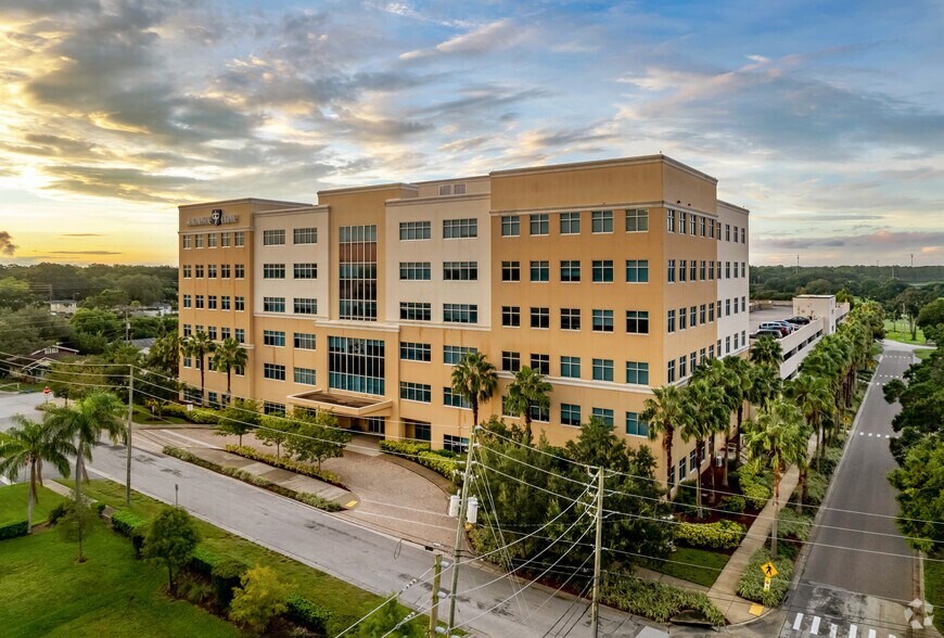 1301 2nd Ave SW, Largo, FL à louer - Photo principale – Image 1 sur 22
