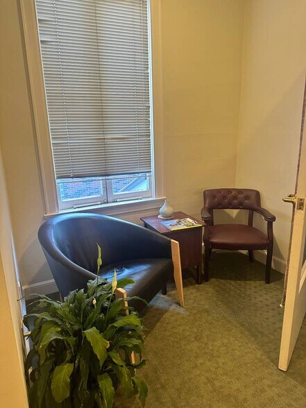 1408 Chapin Ave, Burlingame, CA à louer - Photo de l’immeuble – Image 2 sur 13