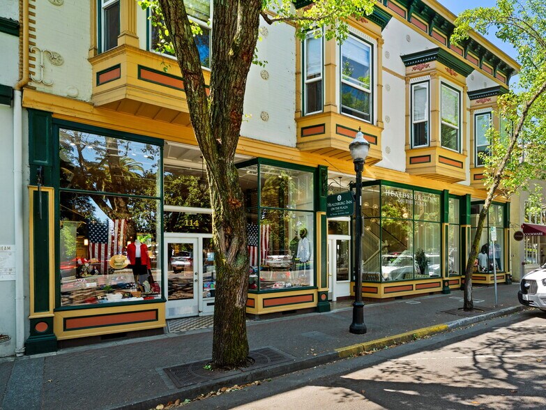 110 Matheson St, Healdsburg, CA à vendre - Photo de l’immeuble – Image 3 sur 63