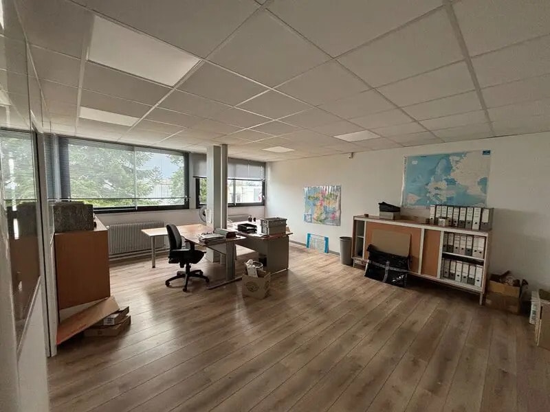 Bureau dans Senlis à louer Photo intérieure– Image 1 sur 6