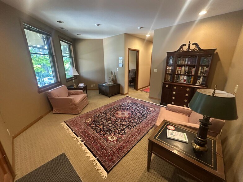 565 Brunswick Rd, Grass Valley, CA à vendre - Photo de l’immeuble – Image 1 sur 8