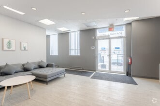 6757 Northwest Dr, Mississauga, ON à louer Photo intérieure– Image 2 sur 14