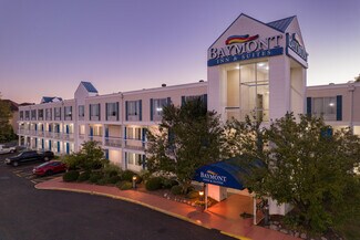 Plus de détails pour 2002 W War Memorial Dr, Peoria, IL - Hôtellerie à vendre