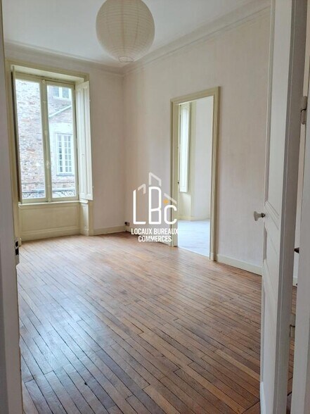 Bureau dans Nantes à louer - Photo de l’immeuble – Image 3 sur 11