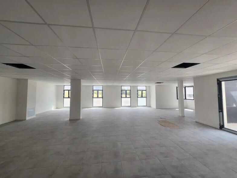 Bureau dans Montpellier à louer - Photo de l’immeuble – Image 1 sur 15