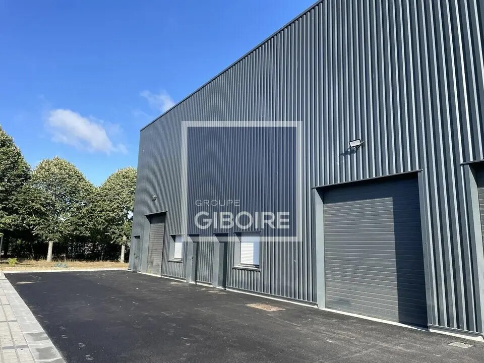 Industriel/Logistique dans Thorigné-Fouillard à louer Photo de l’immeuble– Image 1 sur 19