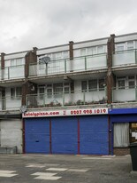 66 Lilburne Walk, Londres LND - Immobilier d'entreprise