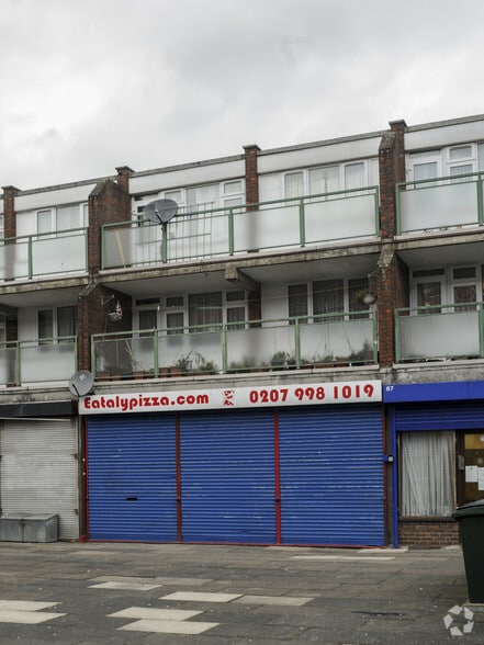 66 Lilburne Walk, Londres à vendre - Photo principale – Image 1 sur 4