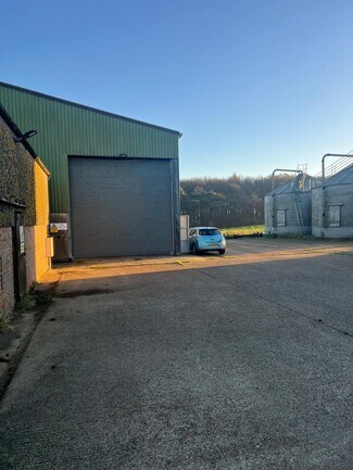 Plus de détails pour 1 Waterditch Barn, Waterditch Ln, Lenham - Industriel/Logistique à louer