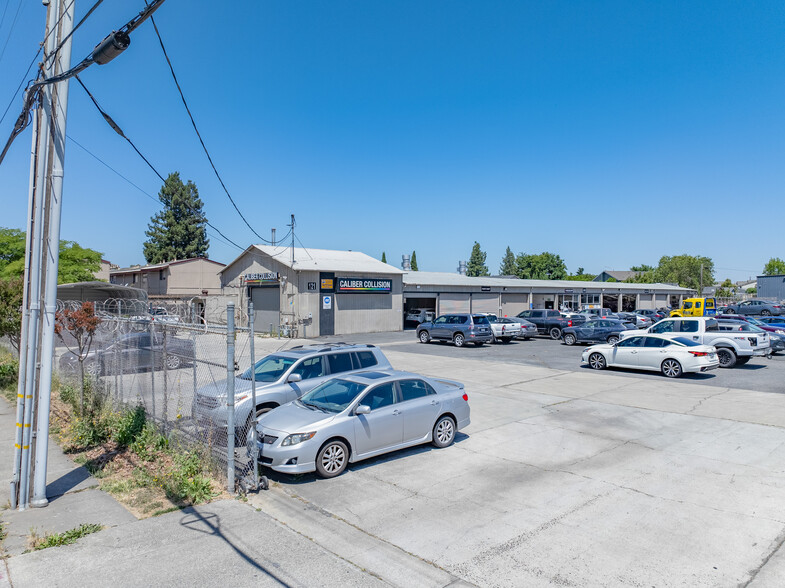 121 Pierce St, Gilroy, CA à vendre - Photo de l’immeuble – Image 3 sur 3