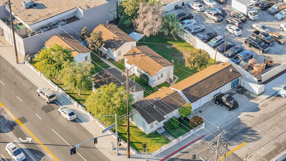 335-339 Centinela & 434 Warren Ln ave, Inglewood, CA à vendre - Photo de l’immeuble – Image 2 sur 19