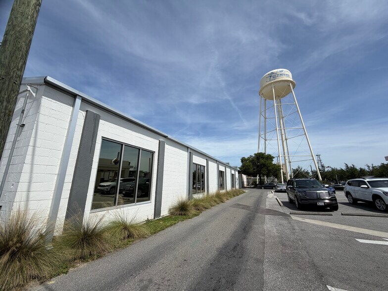 330 Avenue B SW, Winter Haven, FL à louer - Photo de l’immeuble – Image 2 sur 6