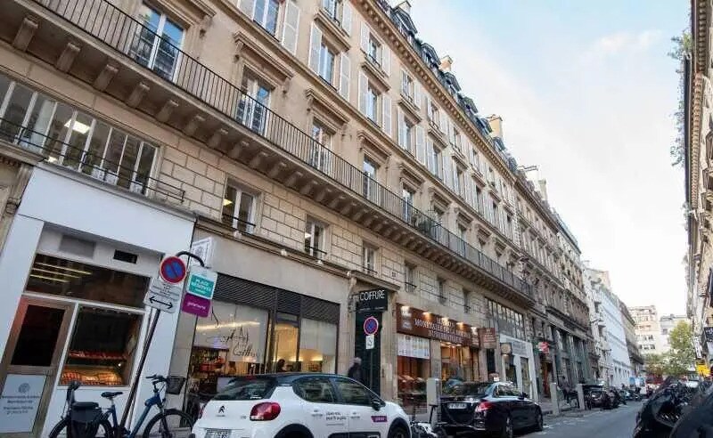 41 Rue Vivienne, Paris à louer - Photo de l’immeuble – Image 1 sur 9