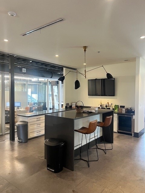 1902 N Avenida Republica de Cuba, Tampa, FL à louer Photo intérieure– Image 1 sur 6