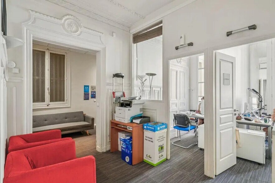 Bureau dans Paris à louer - Photo de l’immeuble – Image 2 sur 8