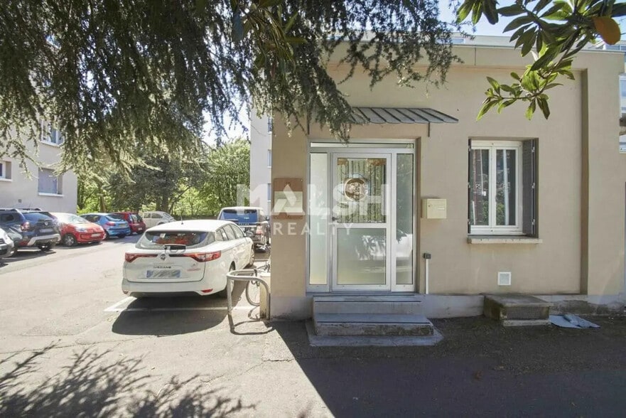Local commercial dans Caluire-et-Cuire à vendre - Photo de l’immeuble – Image 3 sur 6