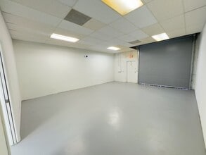 3825 Investment Ln, West Palm Beach, FL à louer Photo intérieure– Image 1 sur 16