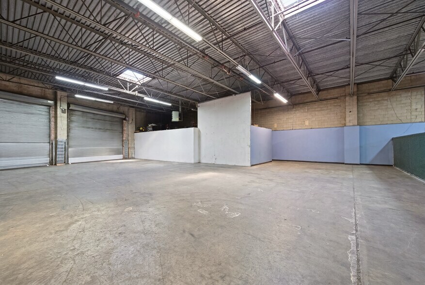 254 Henry St, Inwood, NY à vendre - Photo de l’immeuble – Image 3 sur 5