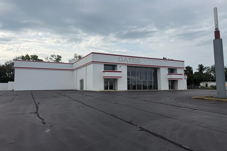 916 Commercial Dr, Richmond, KY à louer - Photo de l’immeuble – Image 1 sur 19