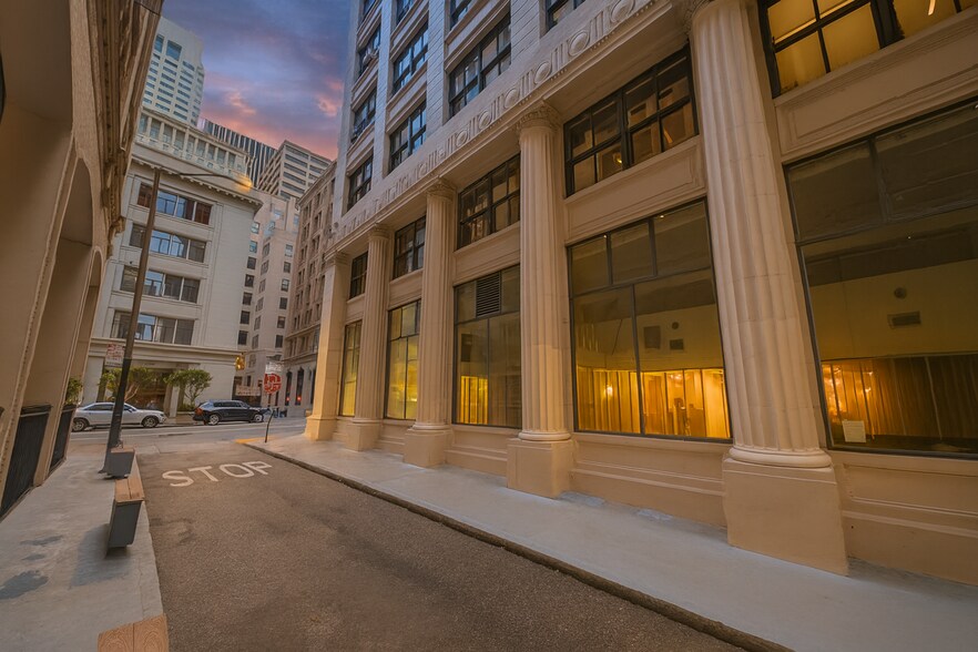 348-354 Pine St, San Francisco, CA à louer - Photo de l’immeuble – Image 3 sur 15