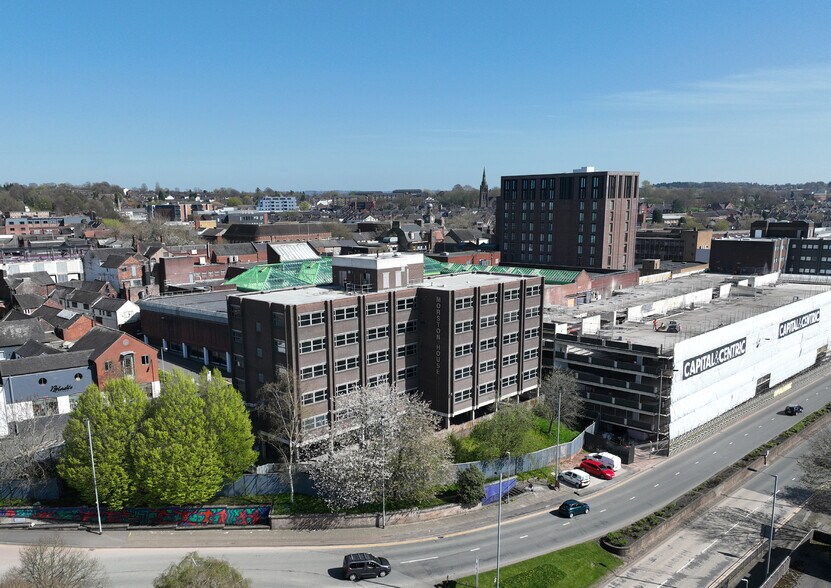 The Midway, Newcastle Under Lyme à vendre - Photo de l’immeuble – Image 1 sur 9