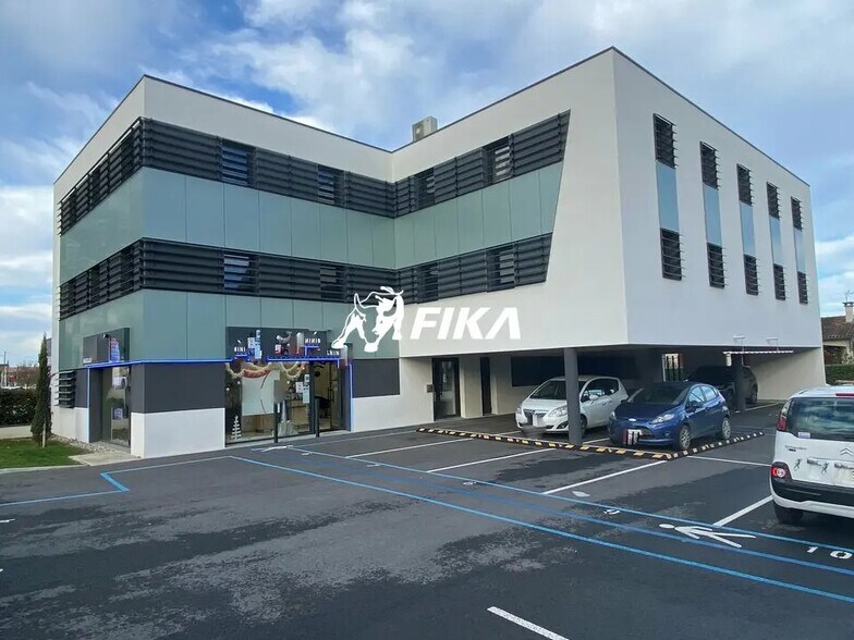 Bureau dans Grenade à vendre - Photo principale – Image 3 sur 10