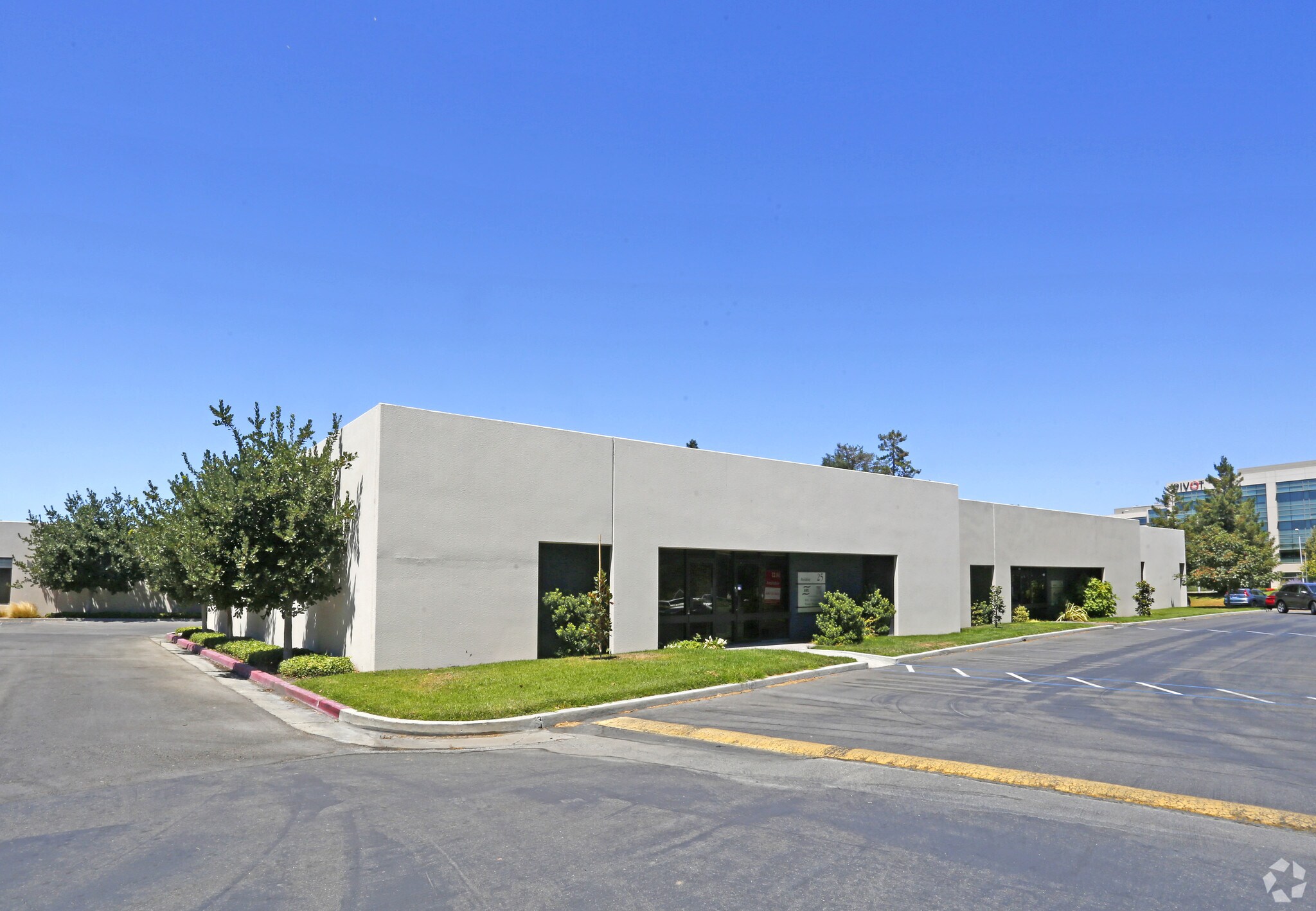 3350 Scott Blvd, Santa Clara, CA à louer Photo de l’immeuble– Image 1 sur 14