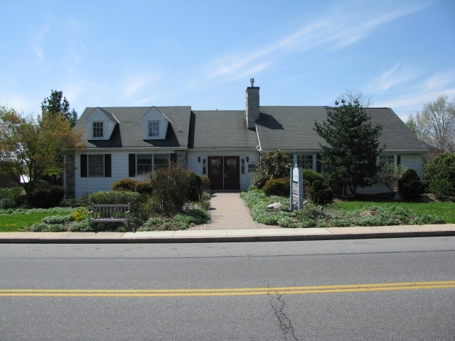 3212 Kutztown Rd, Laureldale, PA à louer - Photo principale – Image 1 sur 42